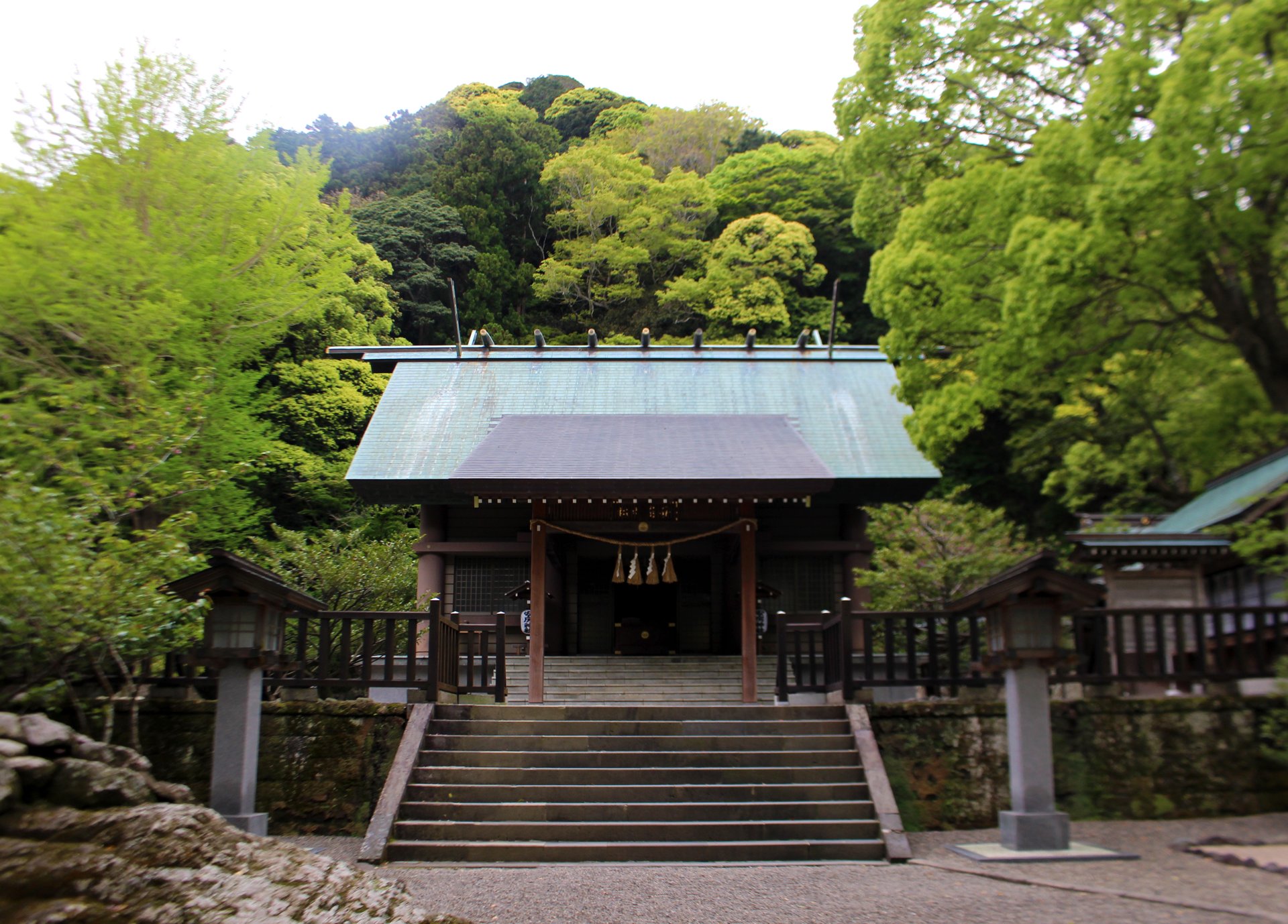 安房神社