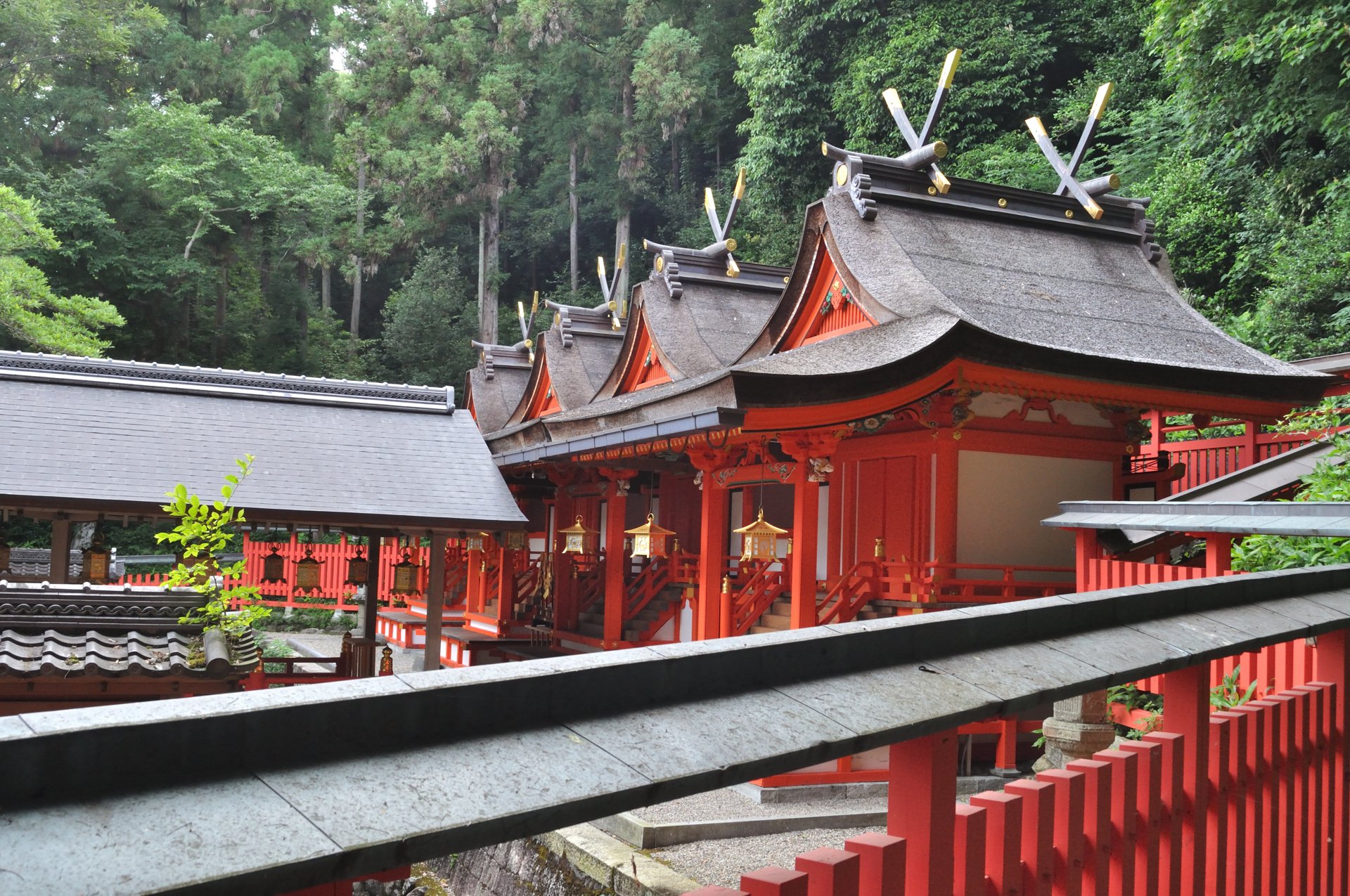 枚岡神社