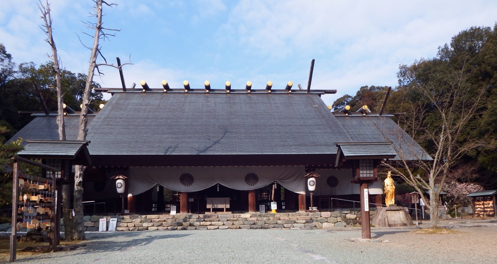 伊曽乃神社