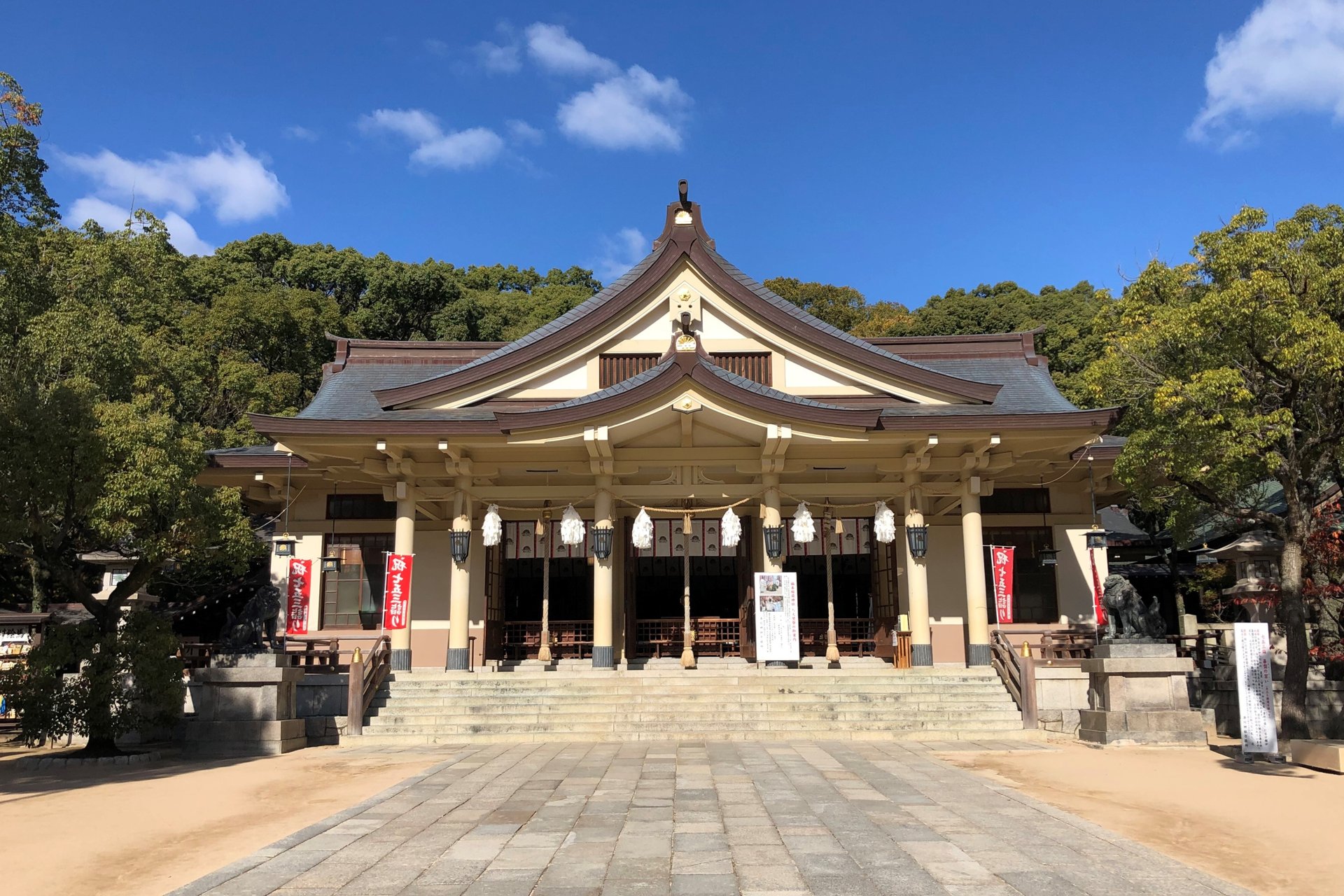 湊川神社