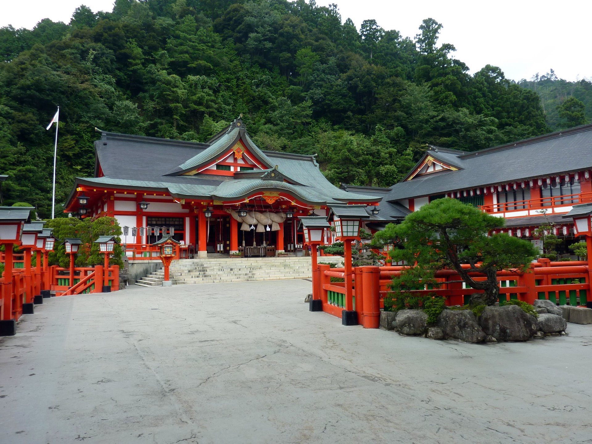 太皷谷稲成神社
