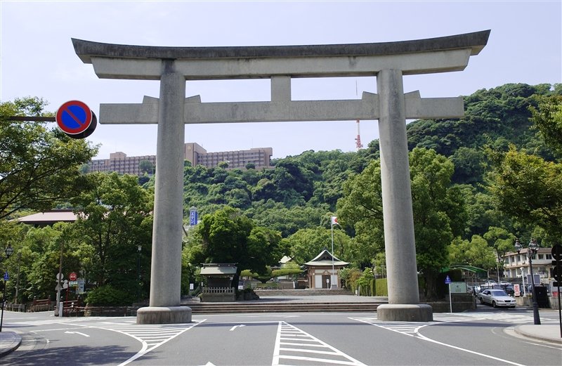 照国神社