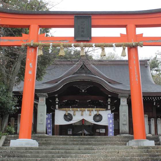 藤島神社