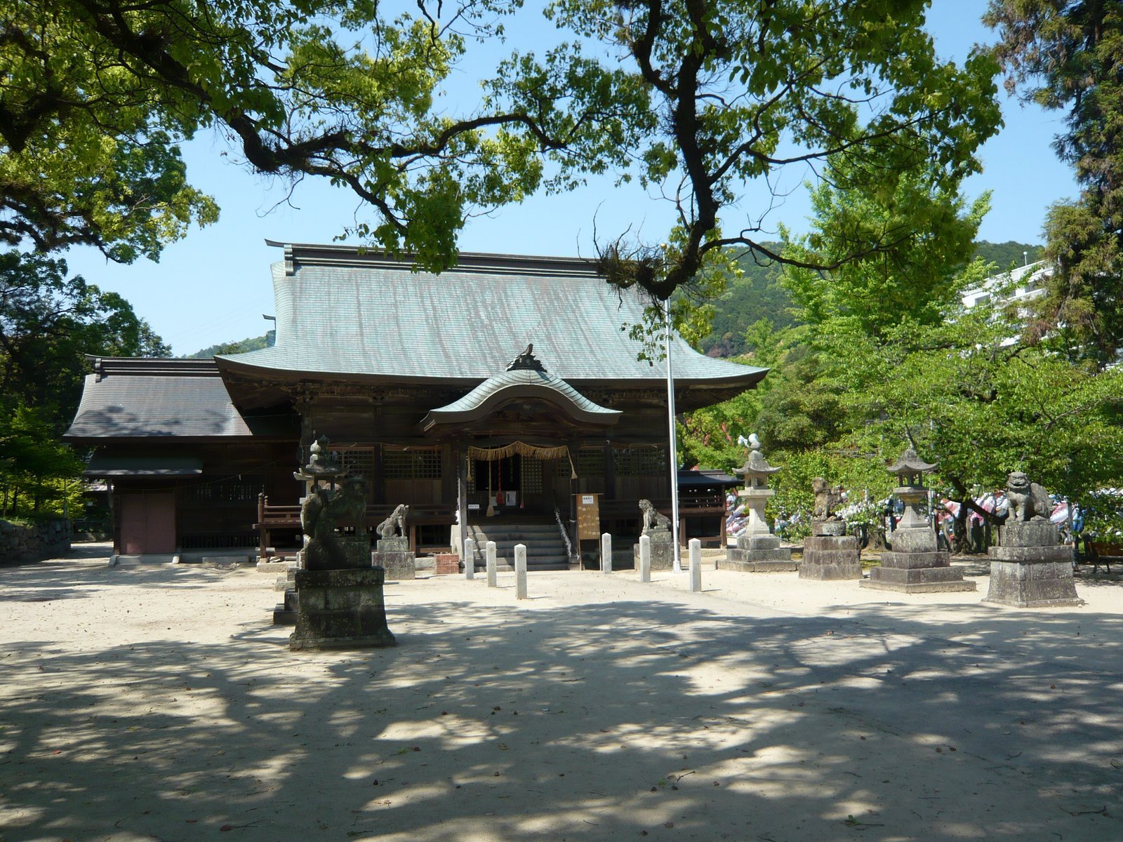 與止日女神社