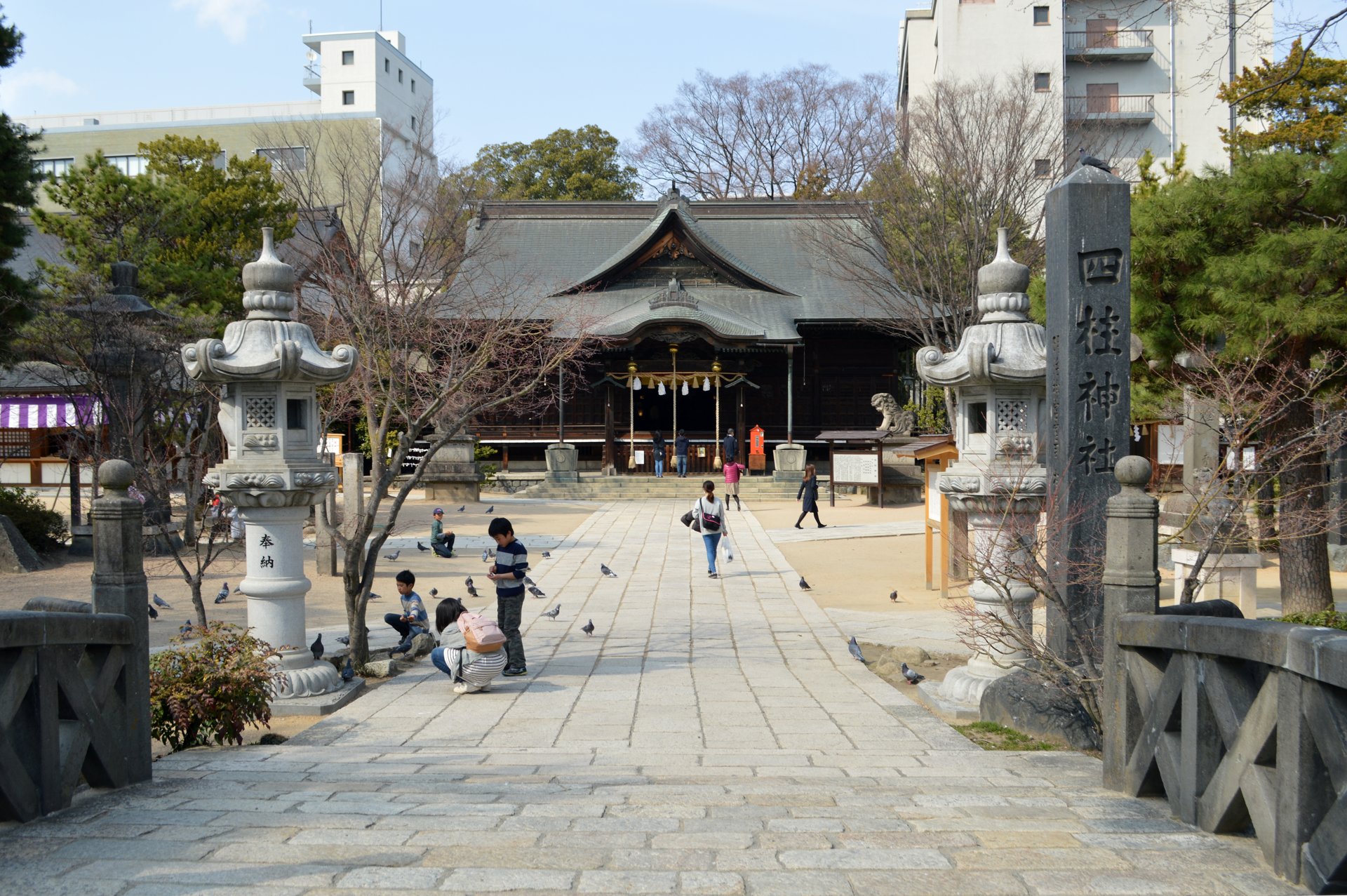 四柱神社